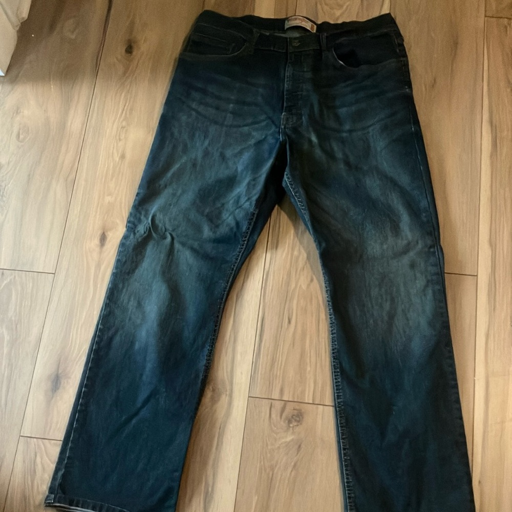 Wrangler Black Relaxed Jeans Comfortable Fit